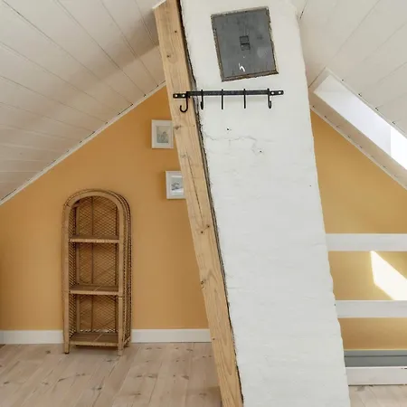 4 Person In Nysted-by Traum * Nysted