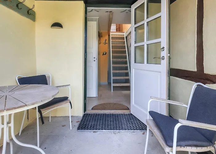 4 Person In Nysted-by Traum